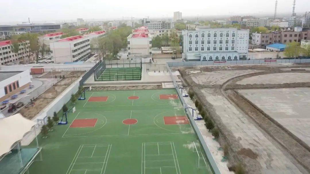 【项目建设】阿克塞县中学田径场建设项目有序推进leyu.体育(中国)官方网站(图4)