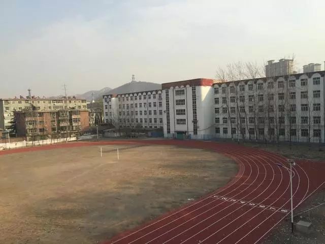 leyu.体育(中国)官方网站全县首条标准田径场塑胶跑道建在井陉这个地方!约不？(图5)