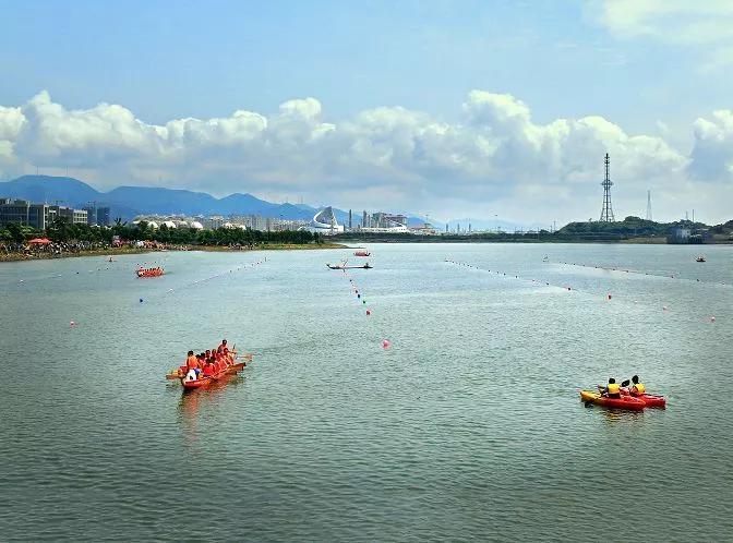 leyu.体育(中国)官方网站想法设法建设群众塑胶跑道球场等运动场地(图5)